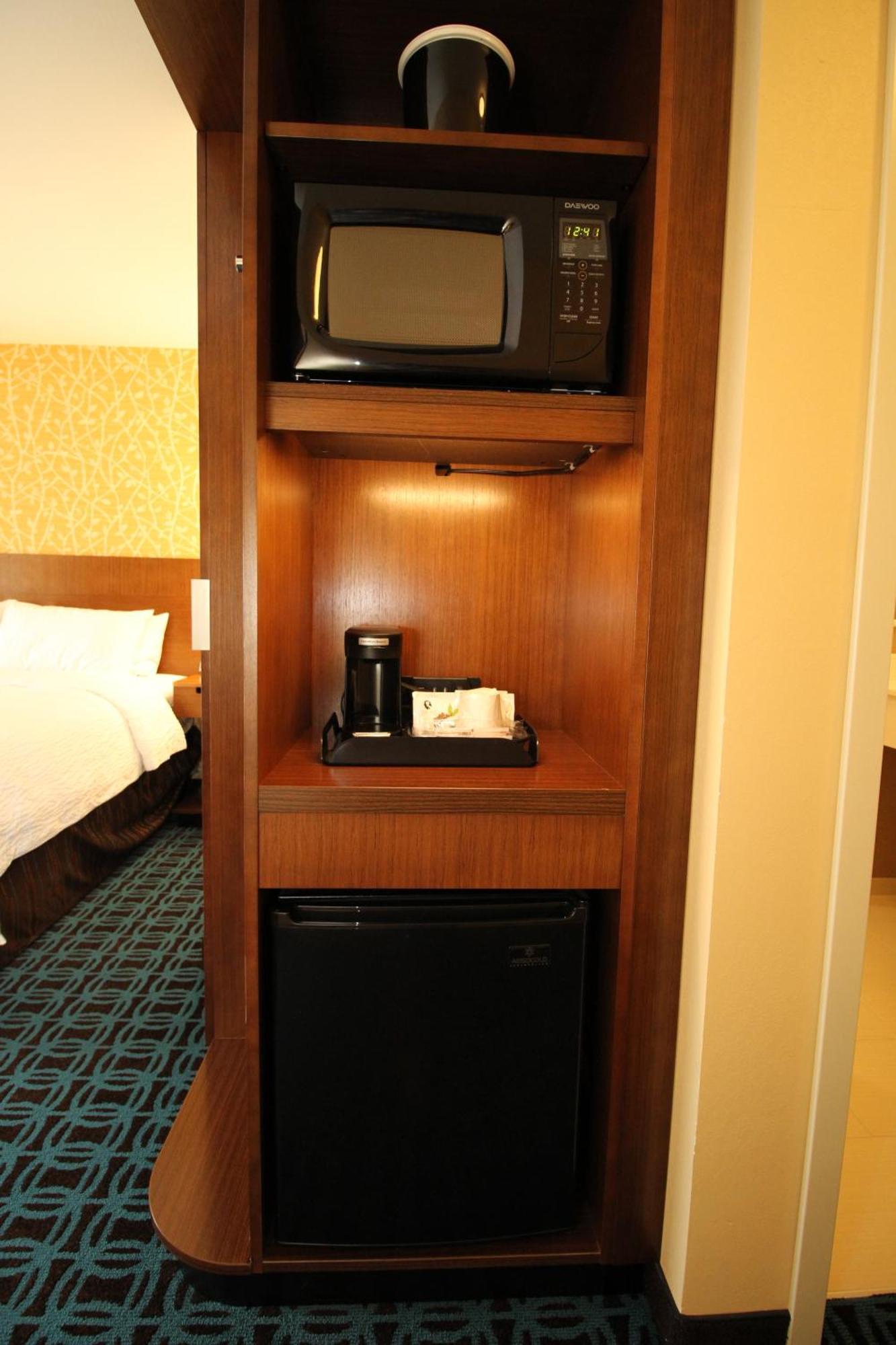 Fairfield Inn & Suites By Marriott London Buitenkant foto