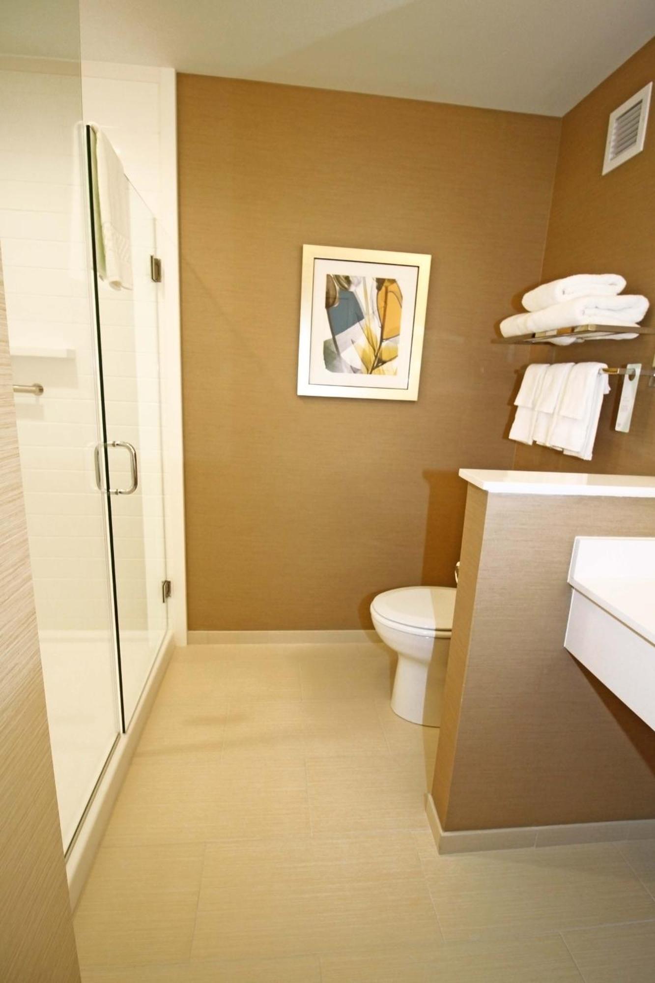 Fairfield Inn & Suites By Marriott London Buitenkant foto