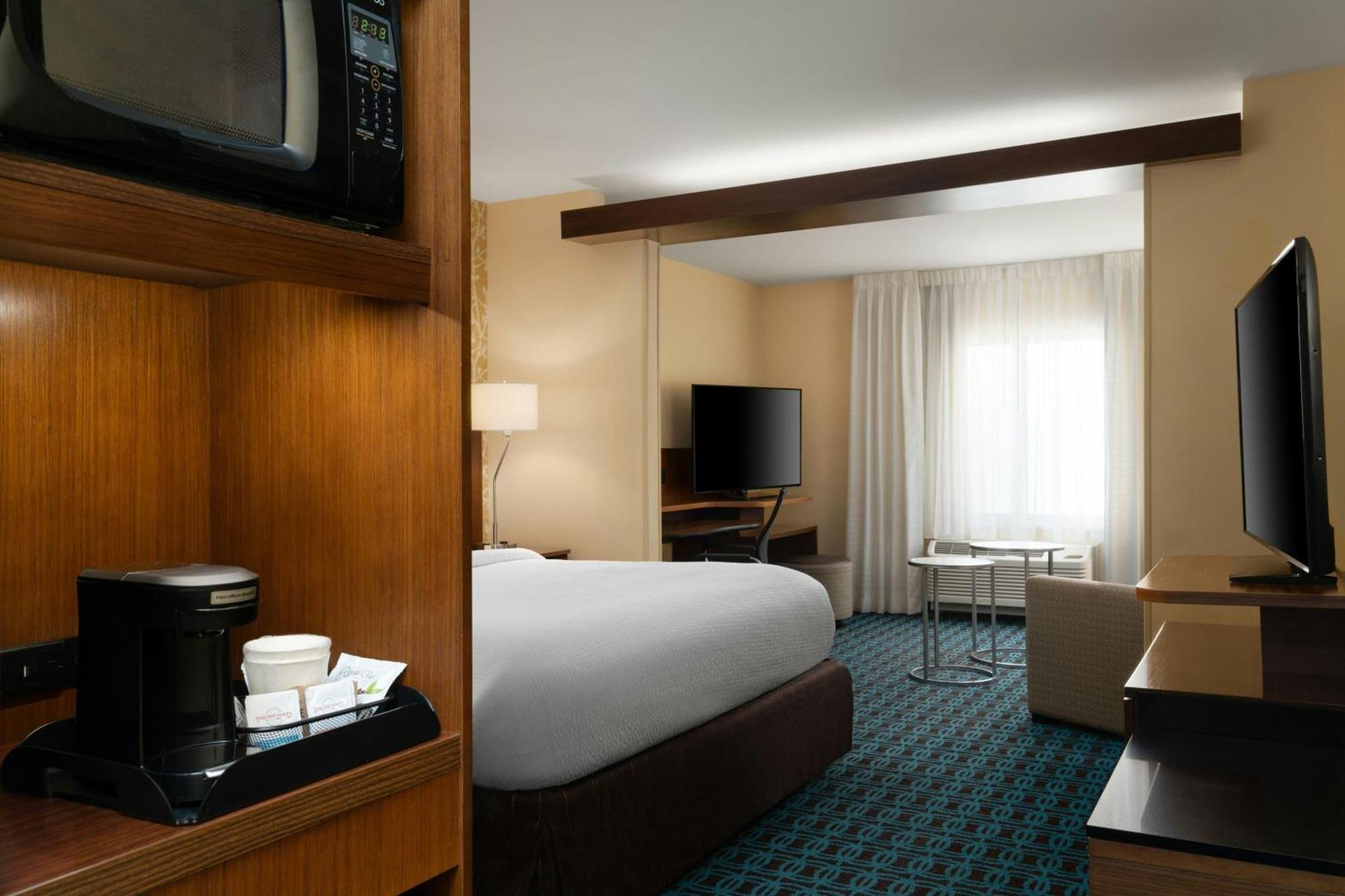 Fairfield Inn & Suites By Marriott London Buitenkant foto
