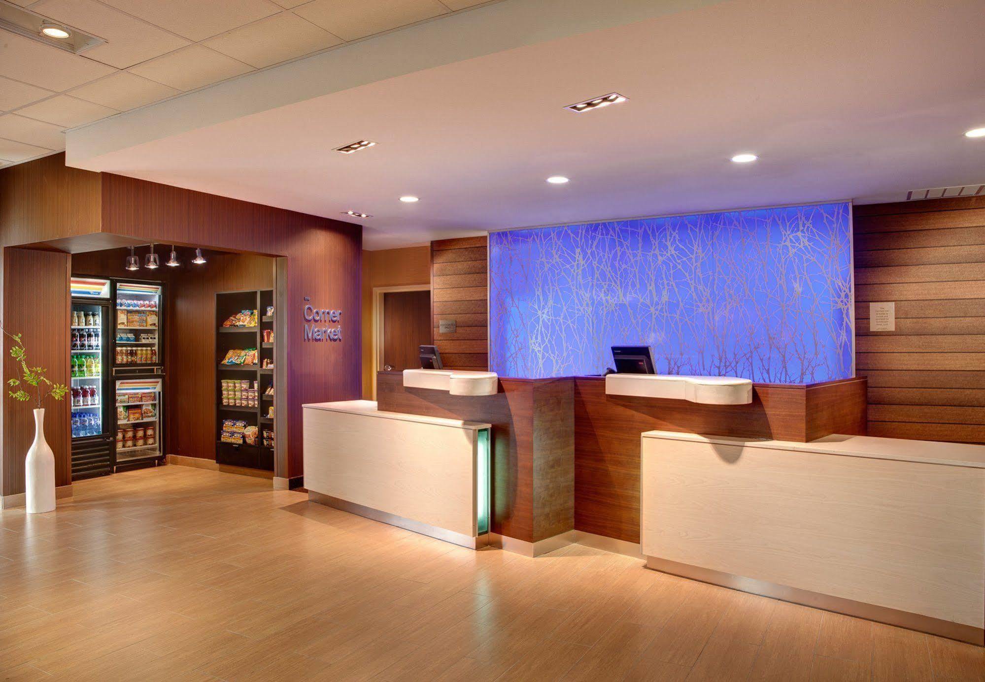 Fairfield Inn & Suites By Marriott London Buitenkant foto