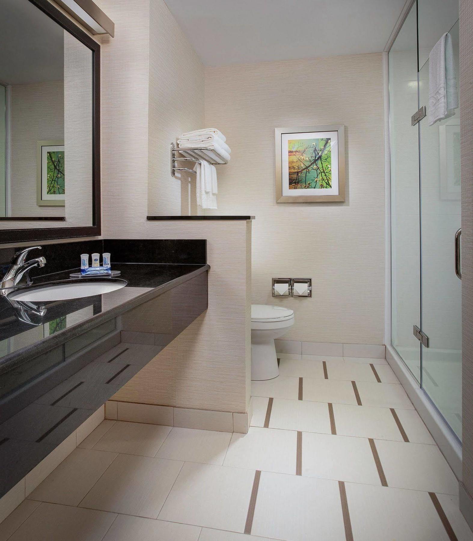 Fairfield Inn & Suites By Marriott London Buitenkant foto
