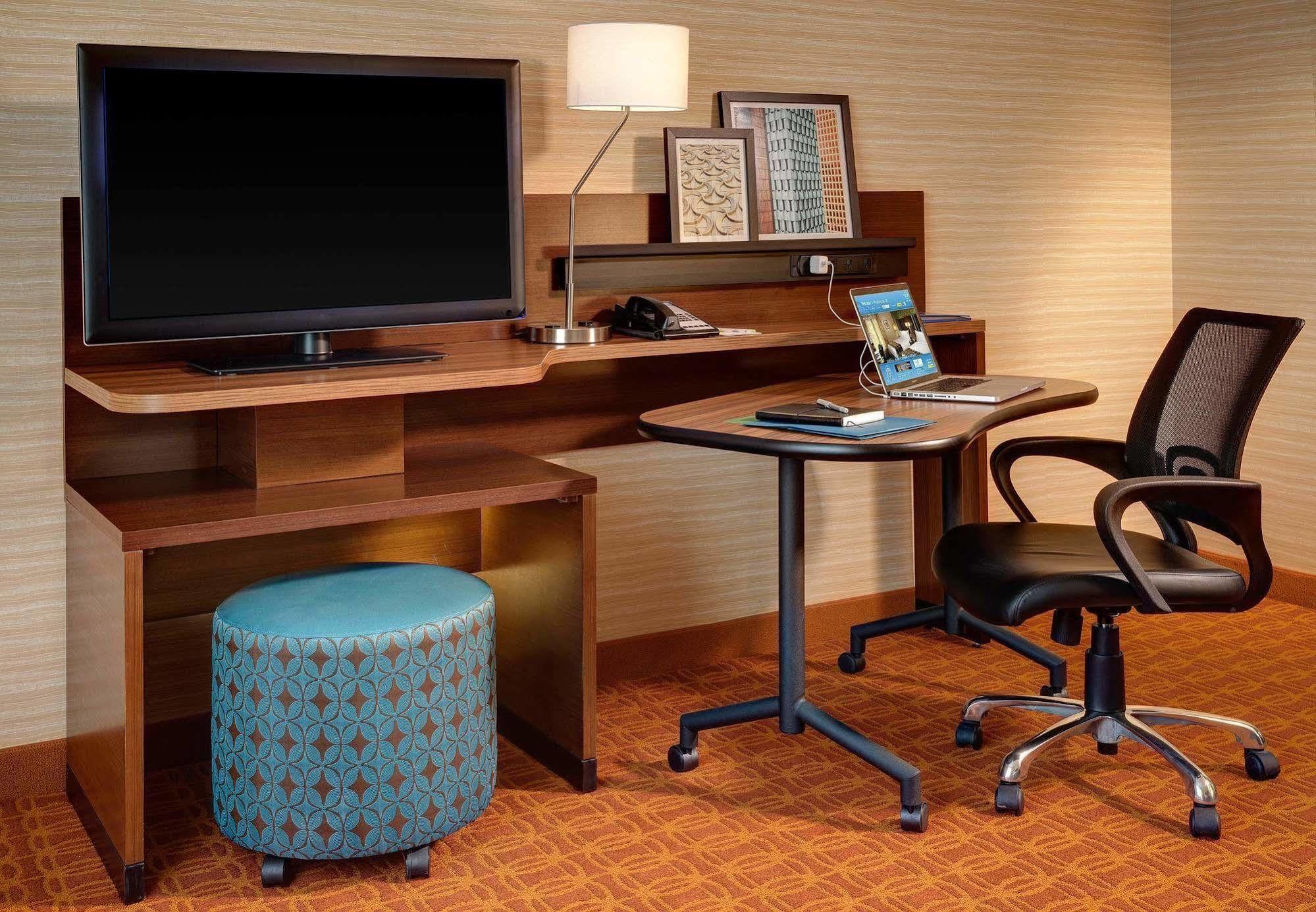 Fairfield Inn & Suites By Marriott London Buitenkant foto